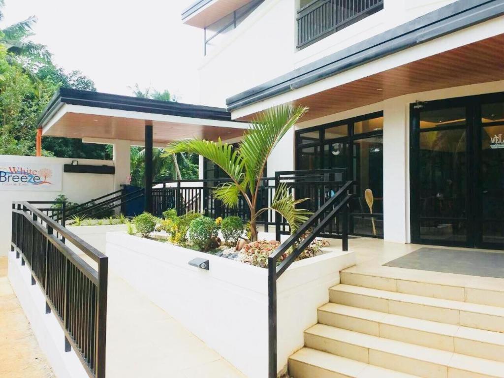 White Breeze Palawan Boutique Hotel Puerto Princesa Eksteriør billede